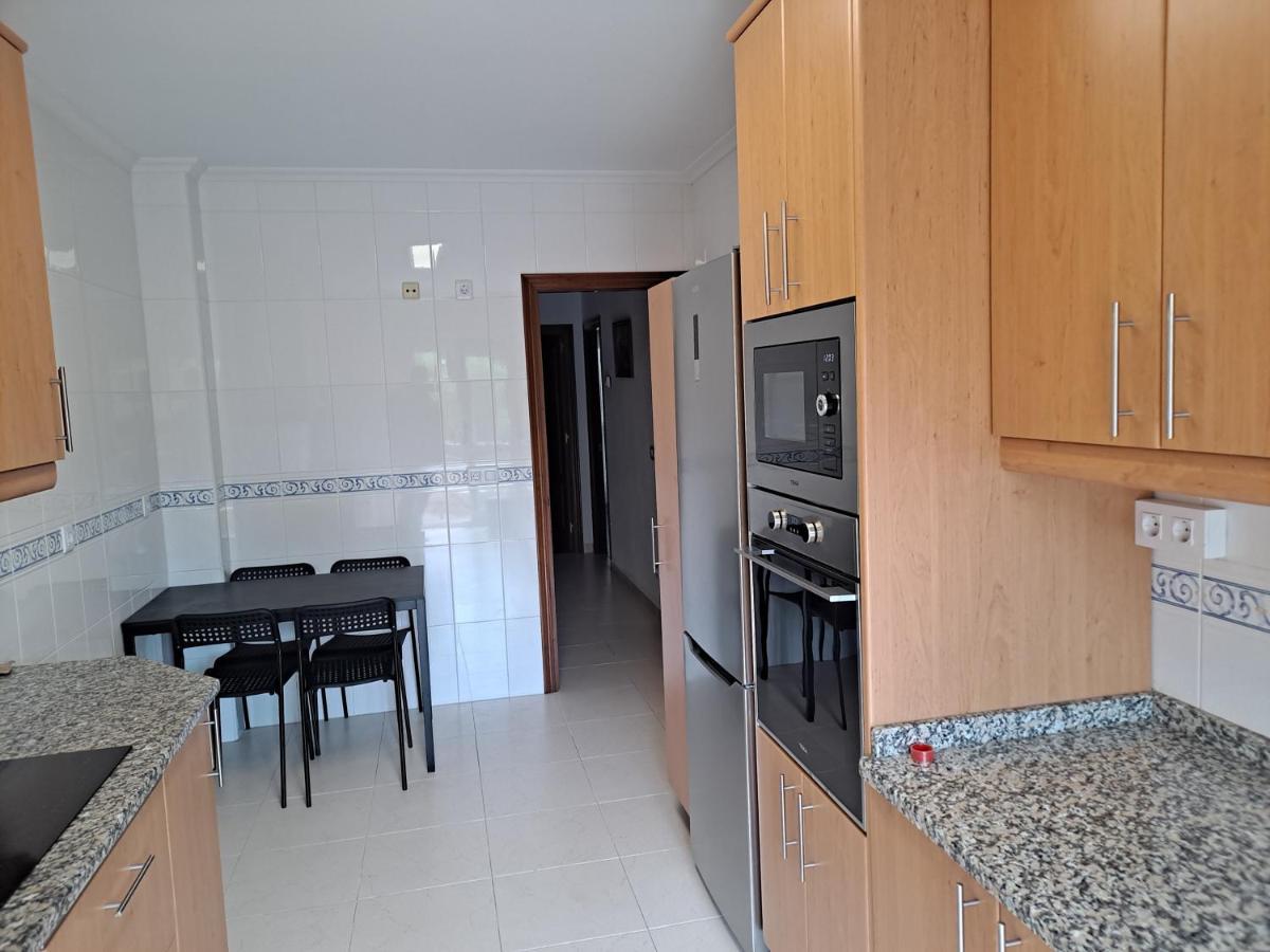 Apartamento Con Vistas, Amplio Y Luminoso Monforte De Lemos Ngoại thất bức ảnh