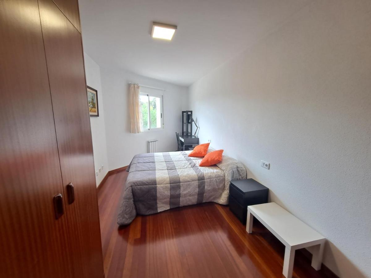Apartamento Con Vistas, Amplio Y Luminoso Monforte De Lemos Ngoại thất bức ảnh