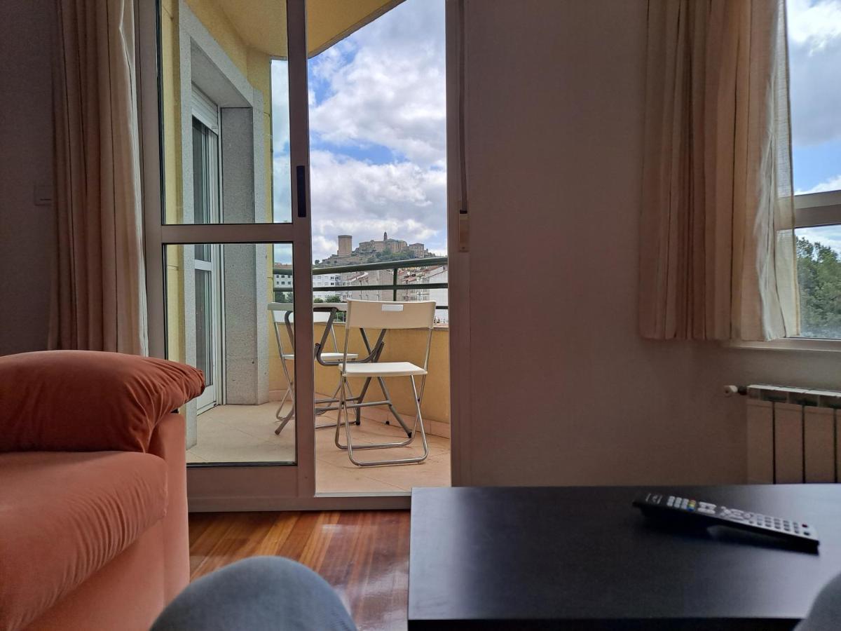 Apartamento Con Vistas, Amplio Y Luminoso Monforte De Lemos Ngoại thất bức ảnh